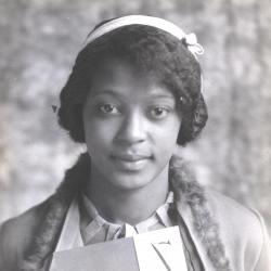 维尔玛·贝尔·汉密尔顿1926年的新生身份照片